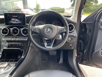 Used Mercedes-Benz GLC 2019 for sale - 75456653: Photo