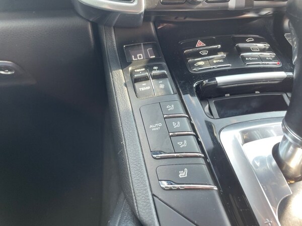 Used Porsche Cayenne 2016 for sale - 75515254: Photo 28