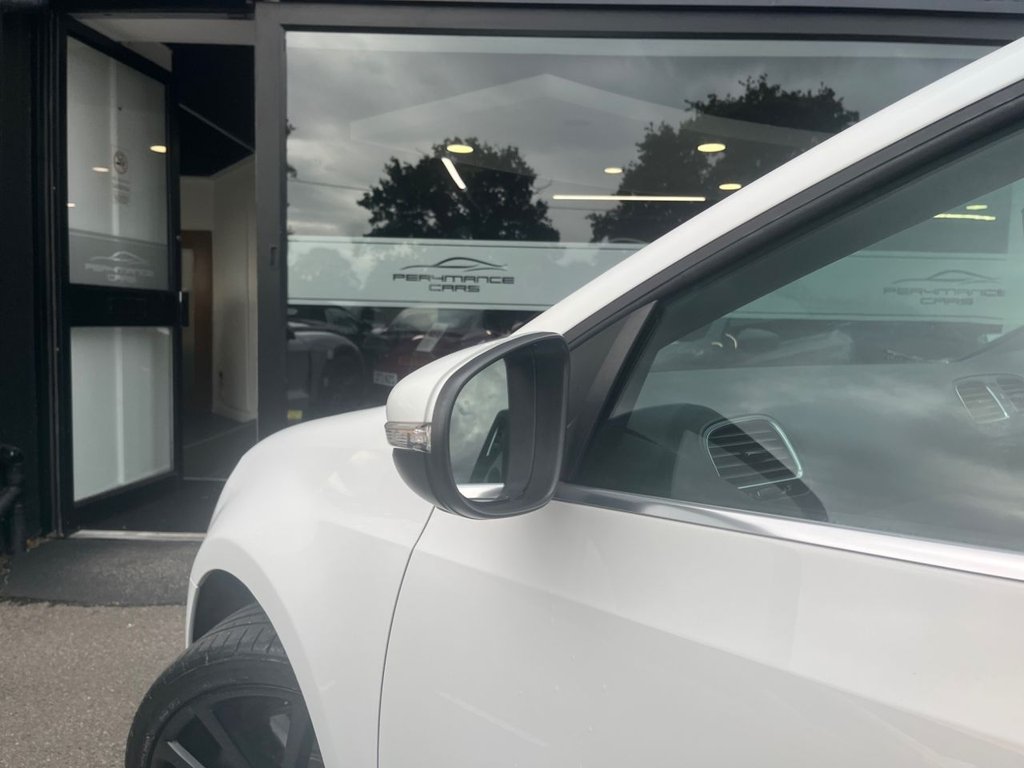 Used Volkswagen Golf 2014 for sale - 76038693: Photo 25