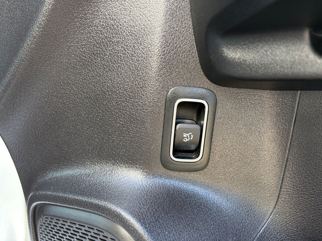 Used Mercedes-Benz GLB 2021 for sale - 77734734: Photo 43