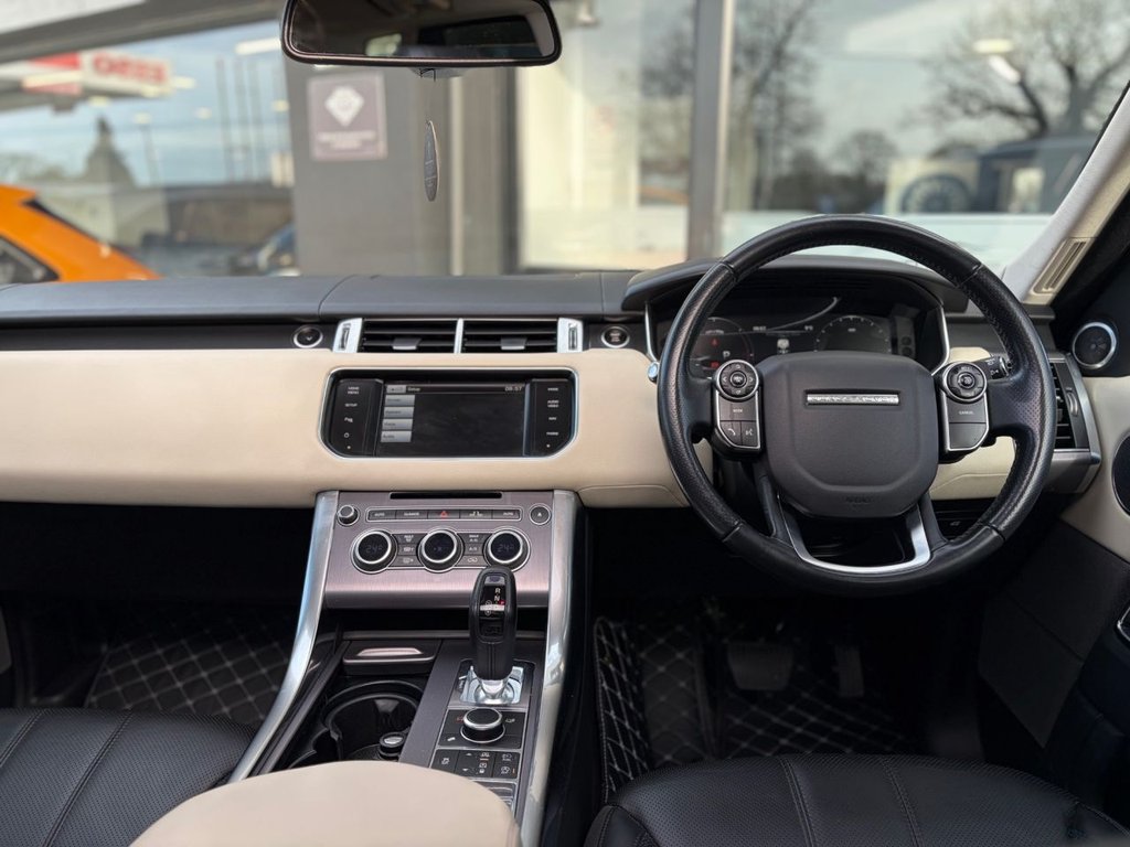 Used Land Rover Range Rover Sport 2014 for sale - 77672725: Photo 4