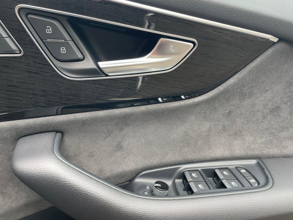 Used Audi Q8 2021 for sale - 76029492: Photo 33