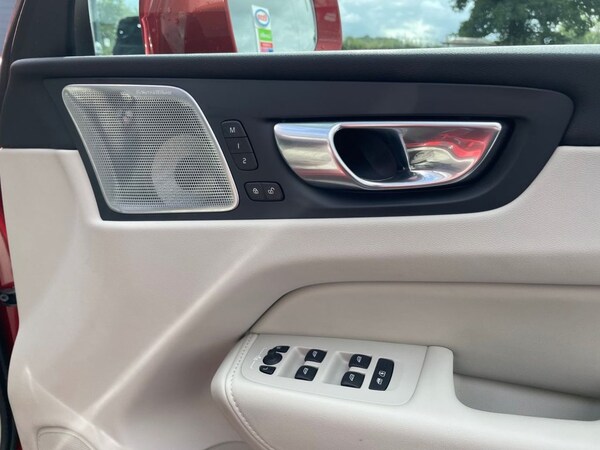Used Volvo XC60 2024 for sale - 75726938: Photo 12