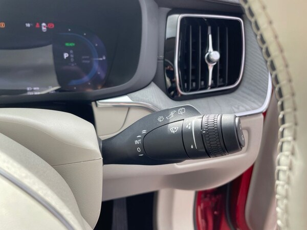 Used Volvo XC60 2024 for sale - 75726938: Photo 25