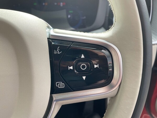 Used Volvo XC60 2024 for sale - 75726938: Photo 31