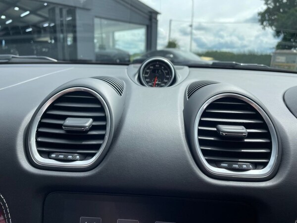 Used Porsche 718 Boxster 2024 for sale - 75548595: Photo 34