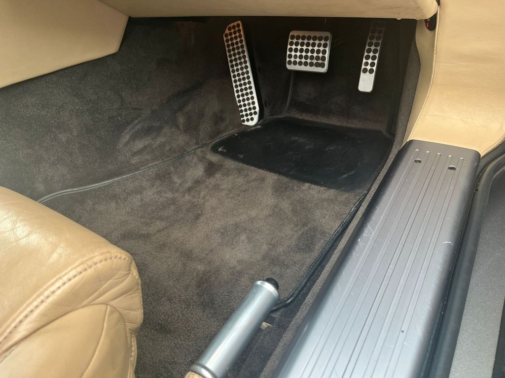 Used Aston Martin DB9 2007 for sale - 75986287: Photo 44