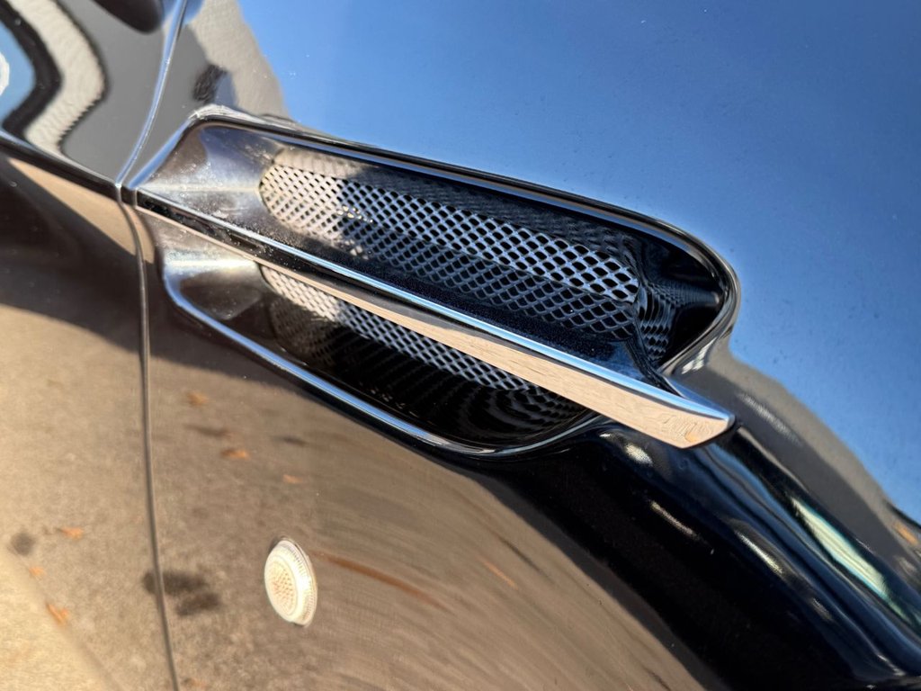 Used Aston Martin Vantage 2006 for sale - 76654998: Photo 23