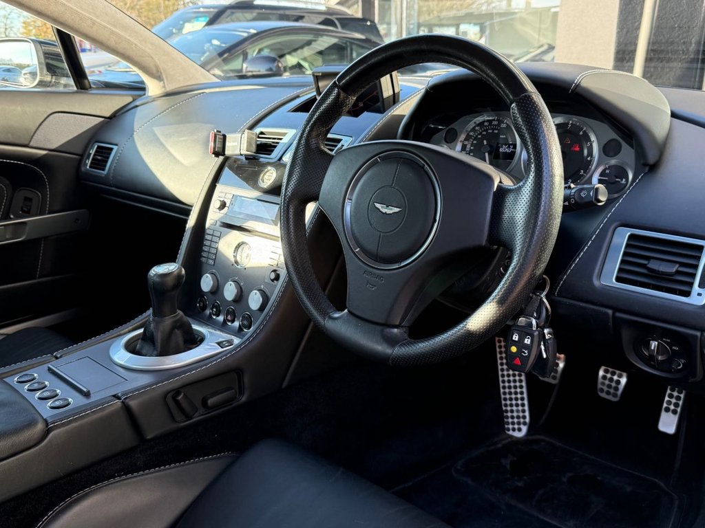 Used Aston Martin Vantage 2006 for sale - 76654998: Photo 25