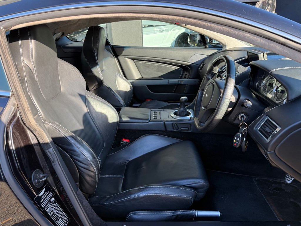 Used Aston Martin Vantage 2006 for sale - 76654998: Photo 29