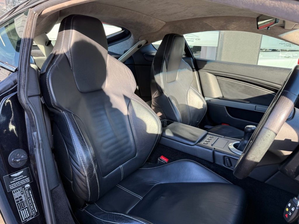 Used Aston Martin Vantage 2006 for sale - 76654998: Photo 30