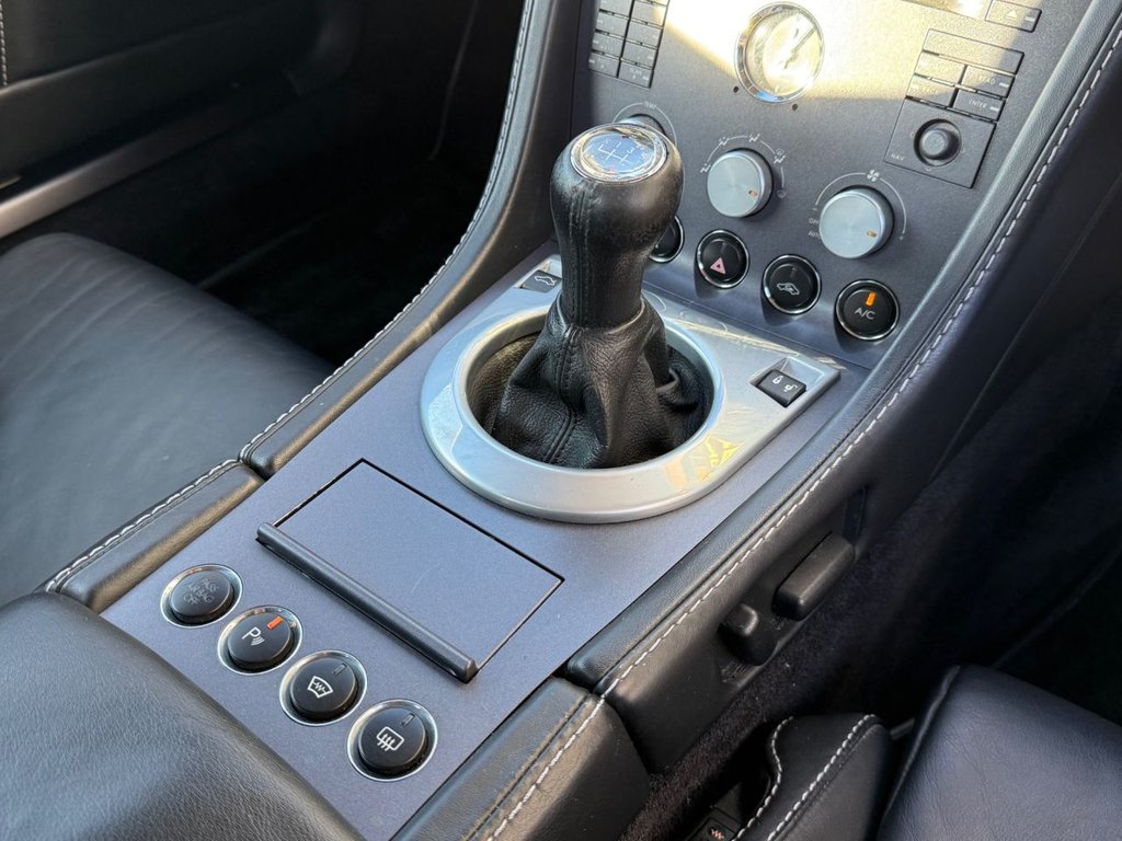 Used Aston Martin Vantage 2006 for sale - 76654998: Photo 32