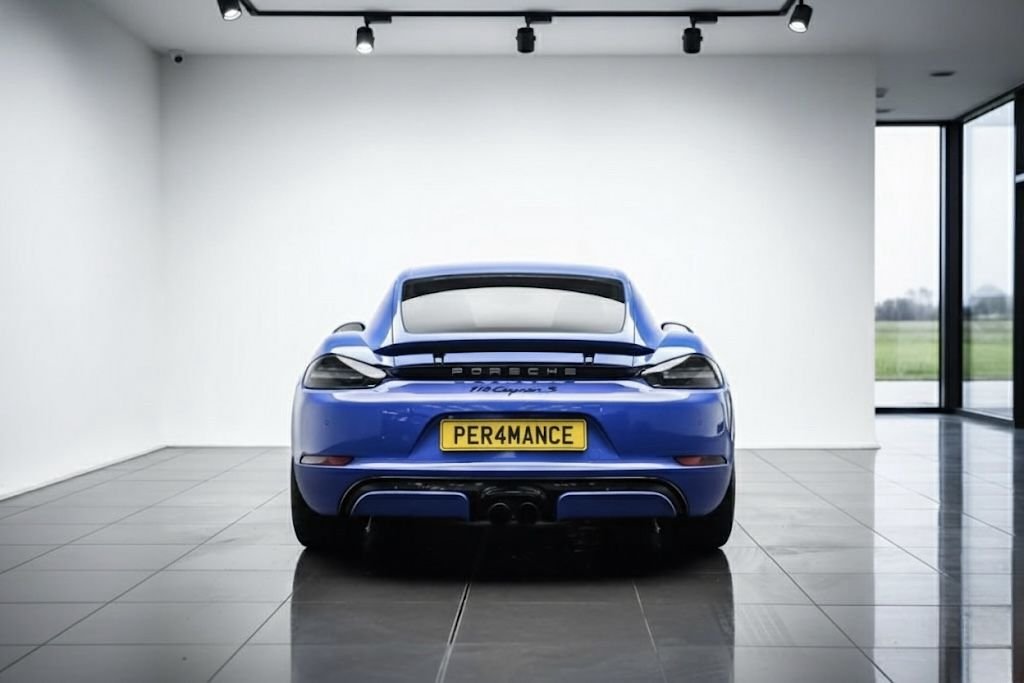 Used Porsche Cayman 2018 for sale - 76559354: Photo 8