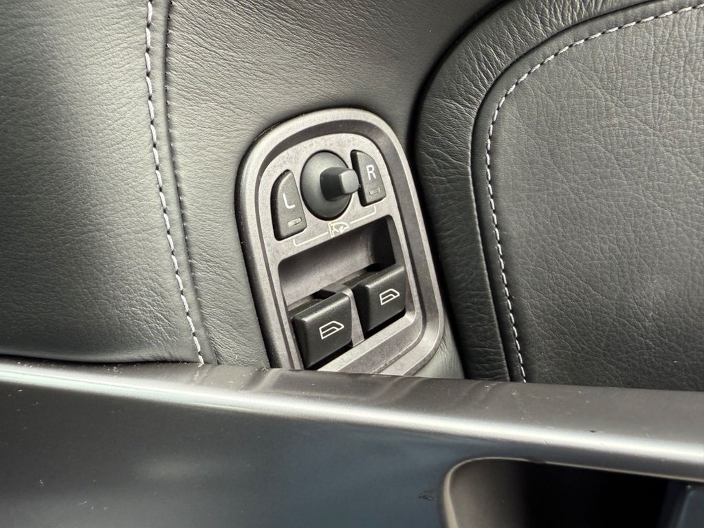 Used Aston Martin DB9 2006 for sale - 76080410: Photo 49