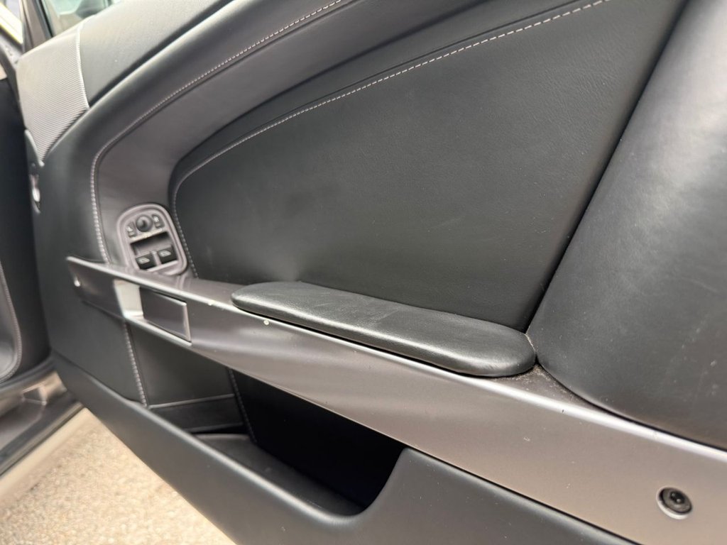 Used Aston Martin DB9 2006 for sale - 76080410: Photo 50