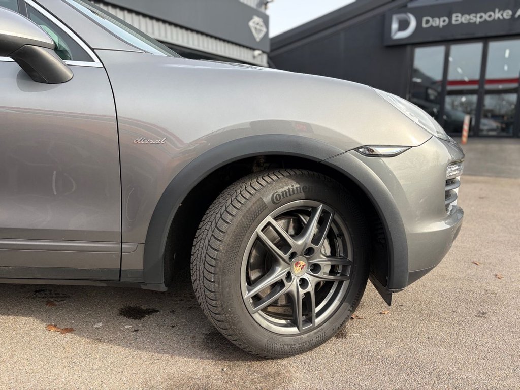 Used Porsche Cayenne 2013 for sale - 77463378: Photo 13