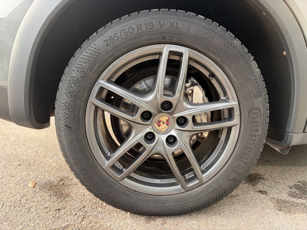 Used Porsche Cayenne 2013 for sale - 77463378: Photo 27