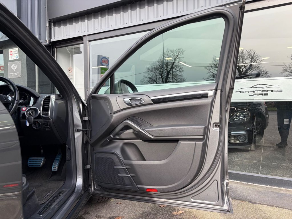 Used Porsche Cayenne 2013 for sale - 77463378: Photo 31