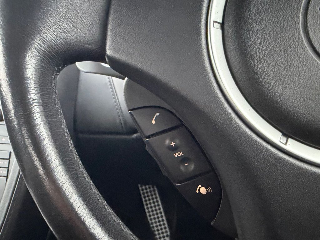 Used Aston Martin DB9 2006 for sale - 76950633: Photo 41