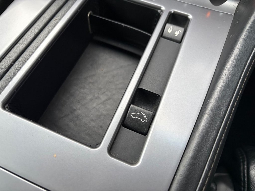 Used Aston Martin DB9 2006 for sale - 76950633: Photo 48