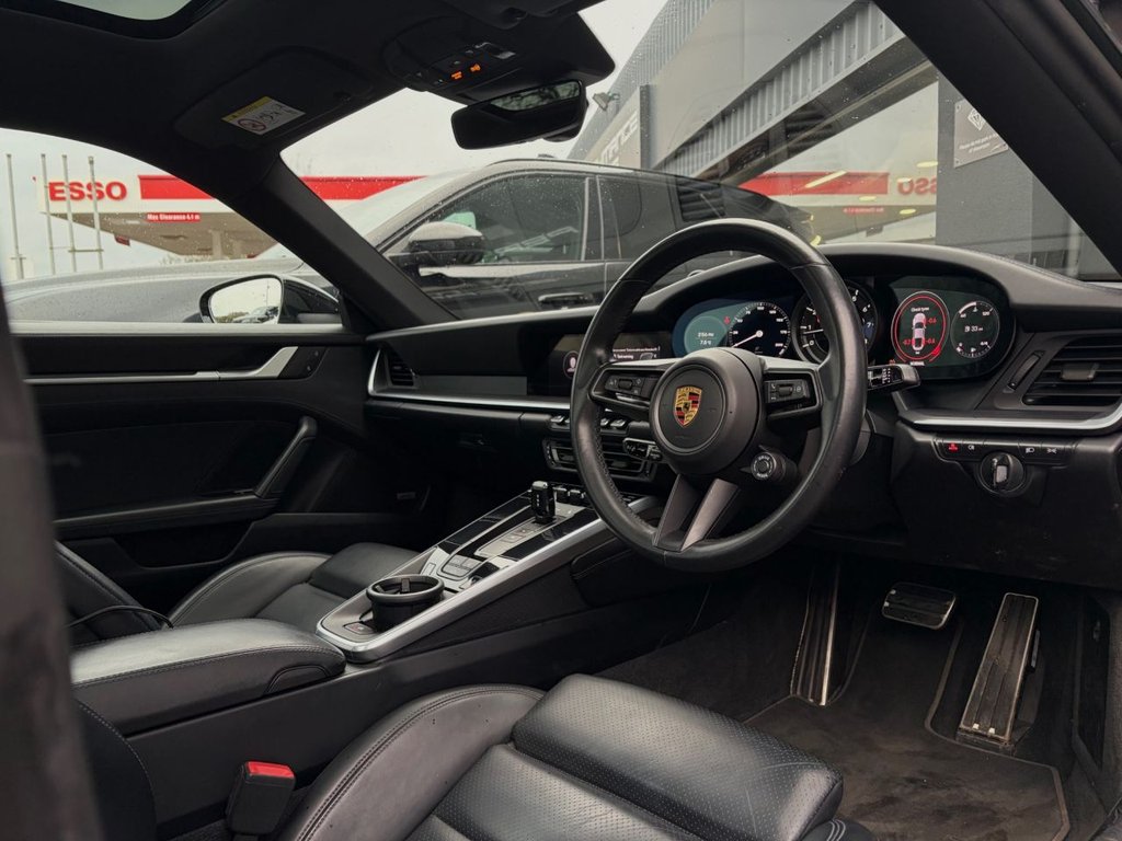 Used Porsche 911 2021 for sale - 77302817: Photo 4