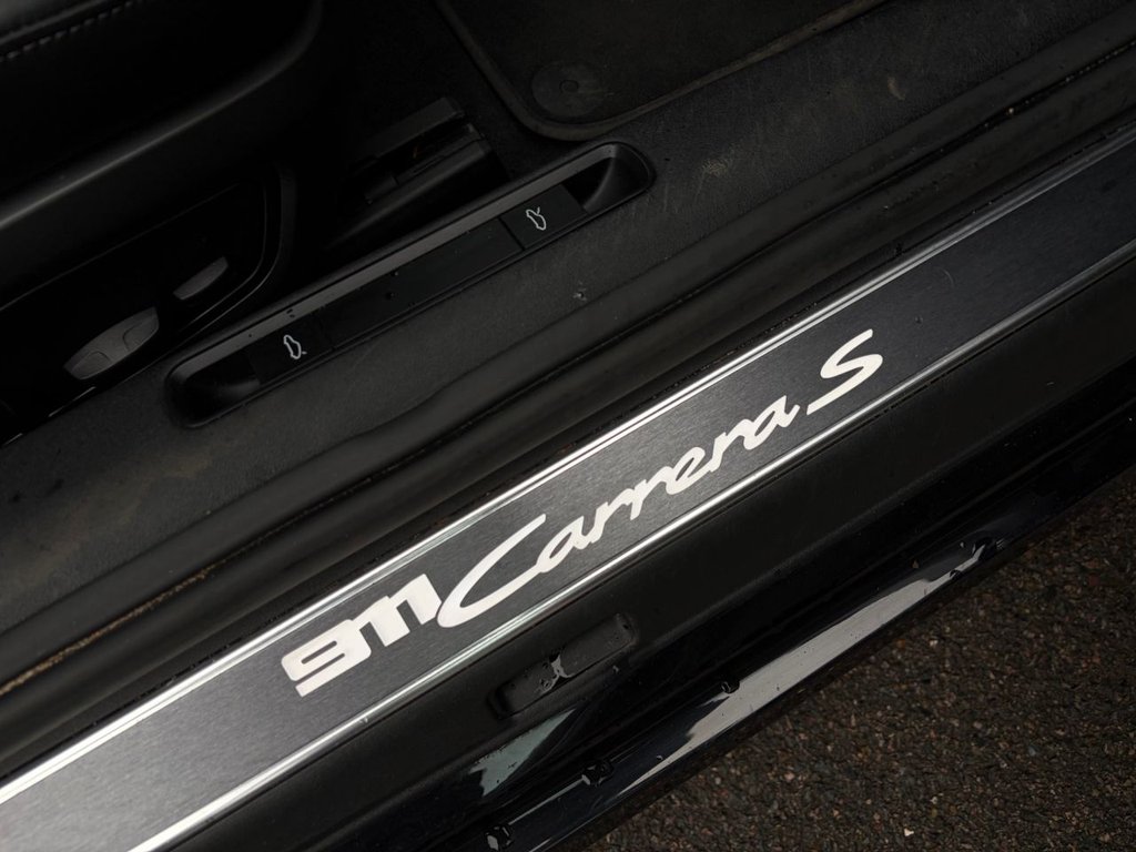 Used Porsche 911 2021 for sale - 77835091: Photo 40