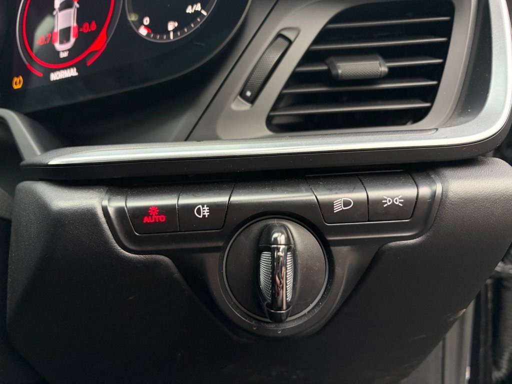 Used Porsche 911 2021 for sale - 77835091: Photo 44