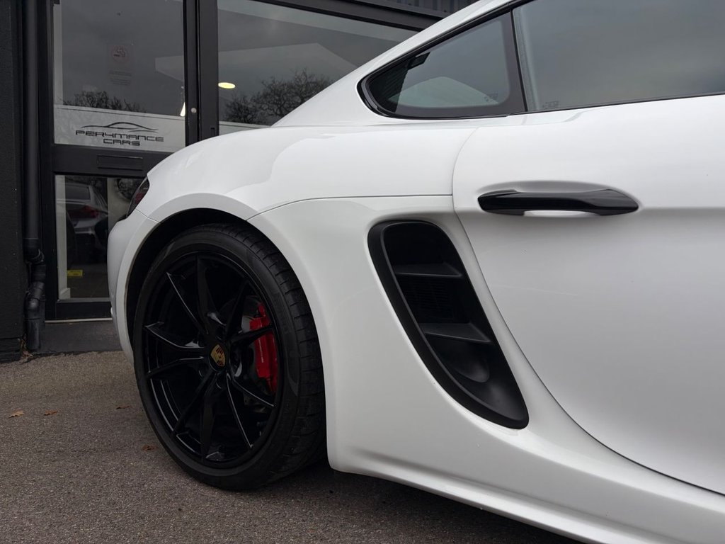 Used Porsche Cayman 2021 for sale - 77072594: Photo 18