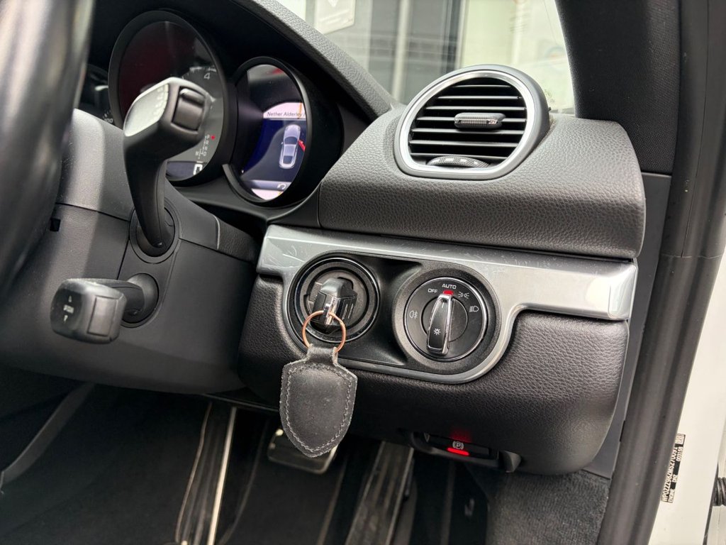 Used Porsche Cayman 2021 for sale - 77072594: Photo 44