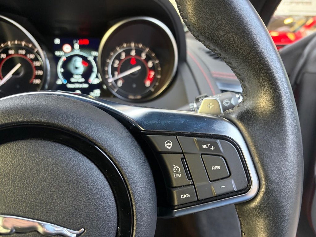 Used Jaguar F-Type 2019 for sale - 76510080: Photo 42