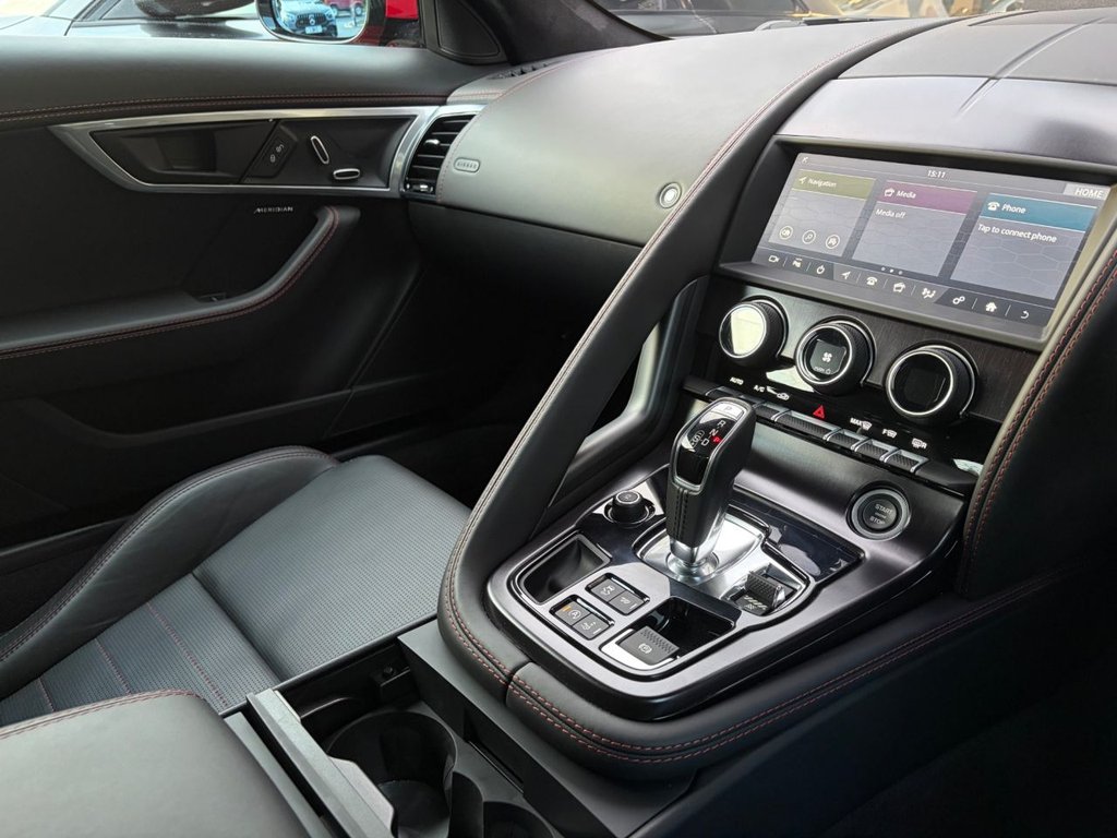 Used Jaguar F-Type 2019 for sale - 76510080: Photo 45