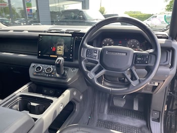 Used Land Rover Defender 130 2024 for sale - 78673015: Photo