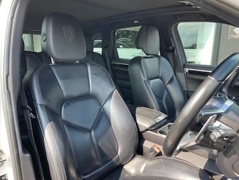 Used Porsche Cayenne 2016 for sale - 78315192: Photo