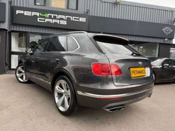 Used Bentley Bentayga 2017 for sale - 74819841: Photo