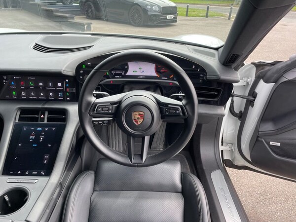 Used Porsche Taycan 2023 for sale - 75384215: Photo 12