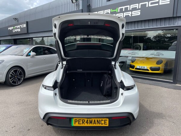 Used Porsche Taycan 2023 for sale - 75384215: Photo 35