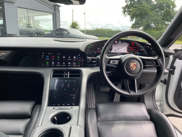 Used Porsche Taycan 2023 for sale - 75384215: Photo 3