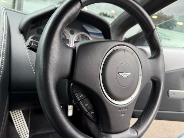 Used Aston Martin DB9 2014 for sale - 75739038: Photo 29