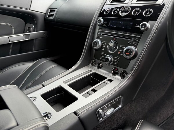 Used Aston Martin DB9 2014 for sale - 75739038: Photo 40