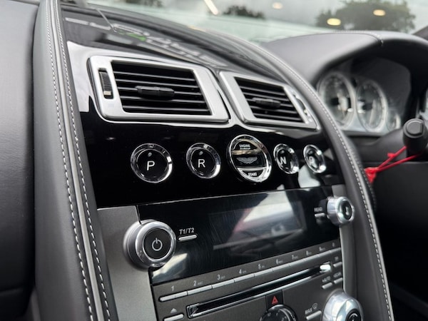 Used Aston Martin DB9 2014 for sale - 75739038: Photo 42