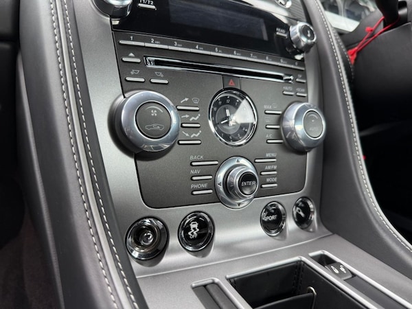 Used Aston Martin DB9 2014 for sale - 75739038: Photo 48
