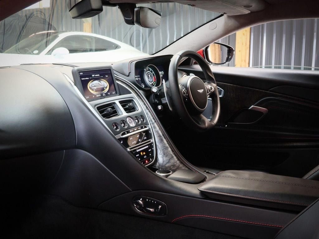 Used Aston Martin DB11 2018 for sale - 77693425: Photo 14