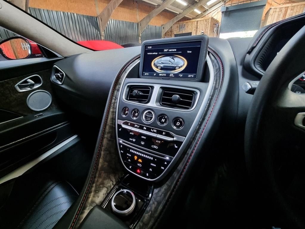 Used Aston Martin DB11 2018 for sale - 77693425: Photo 17