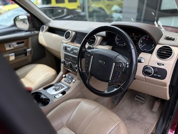 Used Land Rover Discovery 2016 for sale - 78737879: Photo