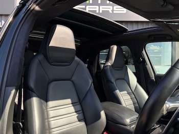 Used Porsche Cayenne 2019 for sale - 78350089: Photo