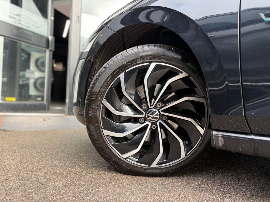 Used Volkswagen Golf 2023 for sale - 77422712: Photo 3