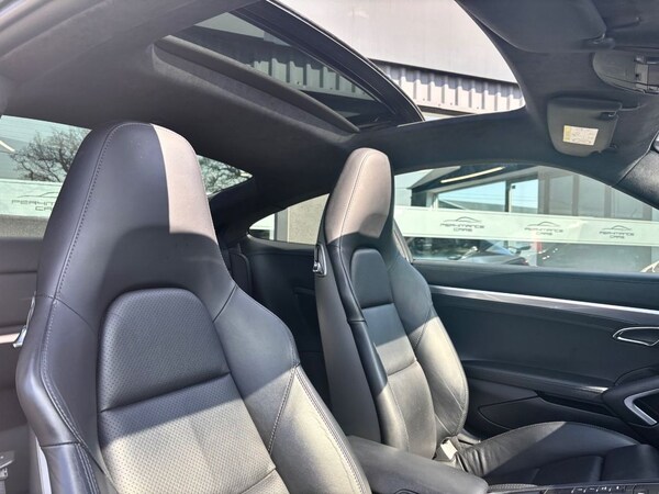 Used Porsche 911 2015 for sale - 74318774: Photo 24