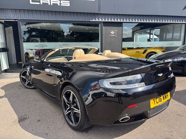 Used Aston Martin Vantage 2016 for sale - 75473832: Photo 11