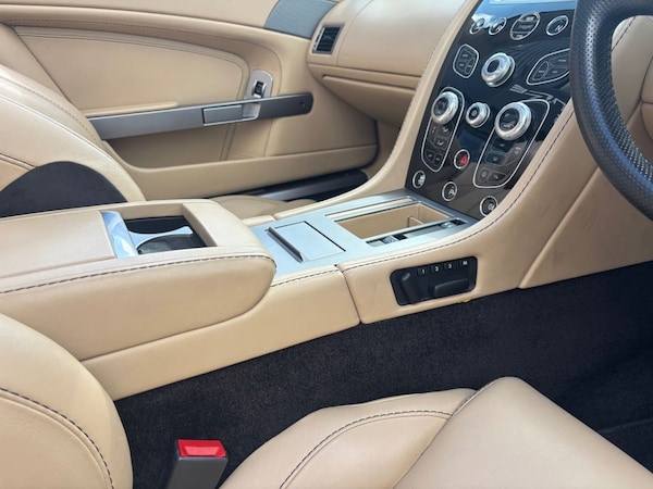 Used Aston Martin Vantage 2016 for sale - 75473832: Photo 30
