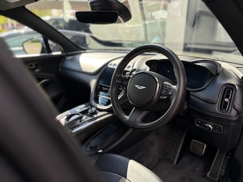 Used Aston Martin DBX 2023 for sale - 78557441: Photo